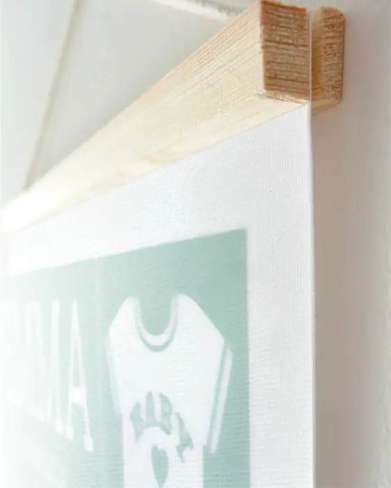 Personalisierter Leinwanddruck zur Geburt von Baby mit Holzleisten aus Kiefer und Aufhängung selbst gestalten | Printcandy